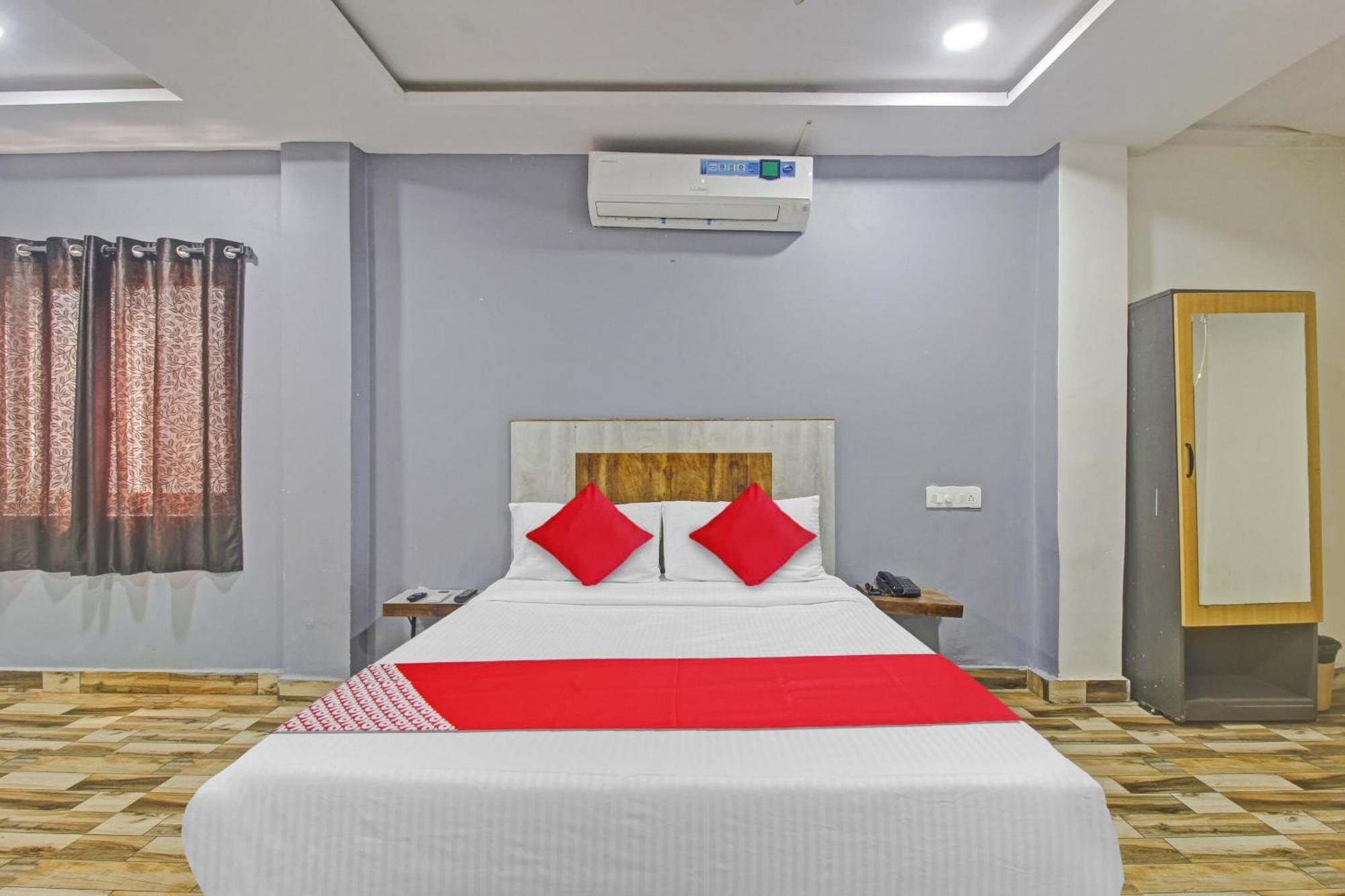 Super Hotel O Sri Sai Regency Hajdarabad Zewnętrze zdjęcie